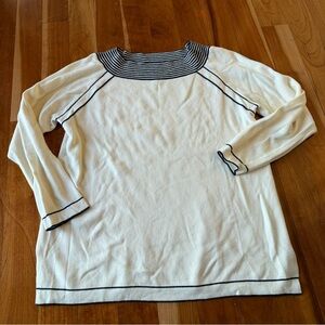 Zenergy by Chicos super soft women’s lightweight sweater size 2 no flaws